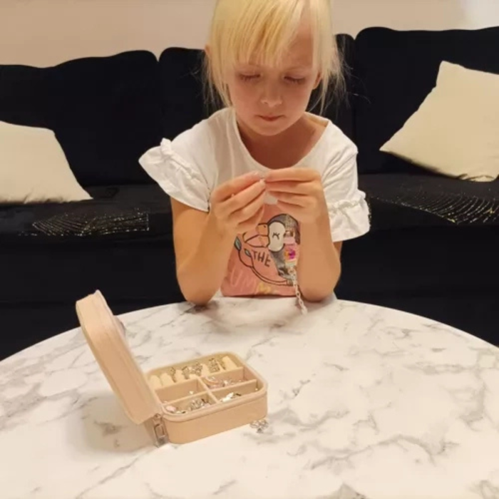 Set bijuterii handmade pentru copii VarioShop®, 69 de elemente, cutie cu fermoar pentru depozitare, creativitate si coordonare, 9.5 x 5 cm, Multicolor [6]