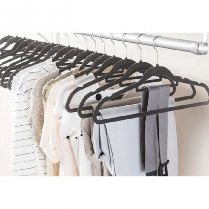Set de 10 umerase din catifea VarioShop® cu carlig rotativ 360°, design rotunjit pentru protectia umerilor hainelor, ideal pentru camasi, paltoane, jachete si costume, dimensiuni 45x23 cm, culoare gri [4]