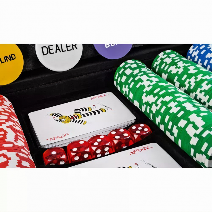 Set de Joc Poker Deluxe XXL VarioShop®, Ideal pentru Texas Holdem cu 500 Jetoane, Include 5 Zaruri, 2 Seturi de Carti, Echipat cu Servieta Securizata din Aluminiu, Argintiu [7]