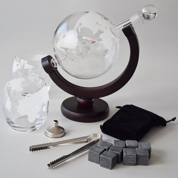 Set decantor VarioShop®️, Forma de Glob Pamantesc, 2 Pahare cu Imprimeu, 9 Cuburi din Roca pentru Whiskey, 2 Suporturi Din Pluta, Cleste, Palnie, 850ml [21]