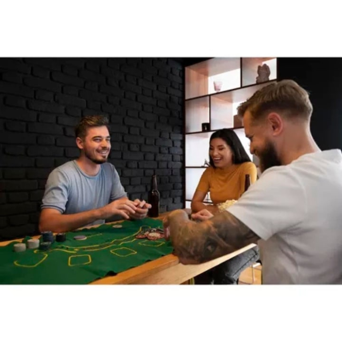 Set poker VarioShop, 200 de jetoane, covoras verde, 2 pachete de carti, cutie metalica, multicolor, 92x58cm [3]