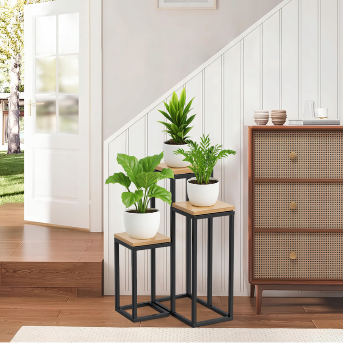 Suport pentru flori VarioShop® metalic tip etajera, 3 niveluri, stil loft industrial, rafturi pentru plante, negru cu finisaj lemn, inaltime 67 cm [11]