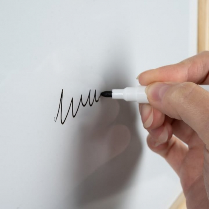 Tabla magnetica interactiva 2 in 1 VarioShop®, compacta, fata dubla, include marker, creta, burete, set de numere, non-toxic, lemn, 43 x 43 cm, Negru/Bej [6]