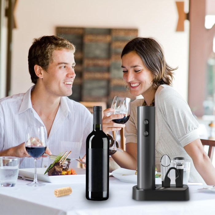 Tirbuson electric automat VarioShop®, pentru sticle de vin, cu turnator, dop cu vid, taietor folie si suport depozitare, alimentare 4 x AA, negru [3]
