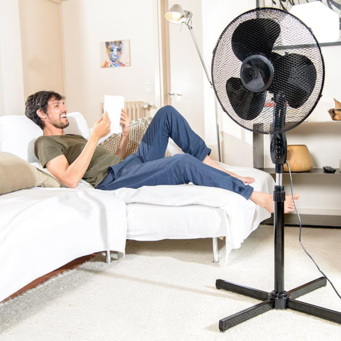 Ventilator de podea puternic VarioShop®, 45W cu elice 3 pale si inaltime reglabila 125 cm, oscilatie automata, flux de aer ajustabil, silentios si eficient pentru casa si birou, Negru [3]