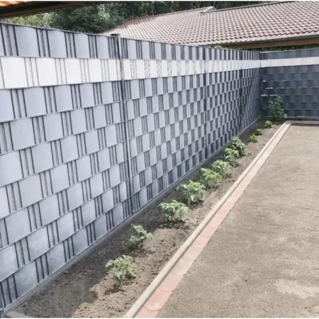 Bricolaj & Gradina - Banda pentru gard din panouri VarioShop®, 450g/m², PVC, rezistenta la UV, cu 25 cleme incluse, protectie, intimitate si estetica, 19 x 3500 cm, Gri