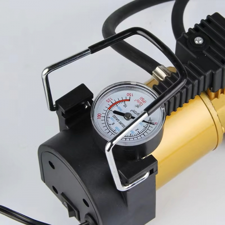 Compresor auto portabil VarioShop®, 12V, 150 PSI, 10 BAR, cu manometru si accesorii pentru umflat roti, mingi si saltele gonflabile, 16 x 15 cm [7]