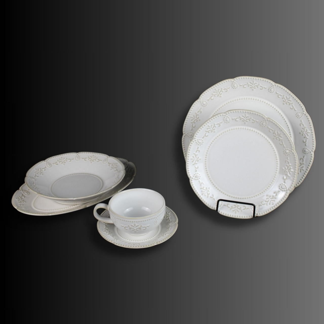 Platou rotund porțelan Victoria Lace [2]