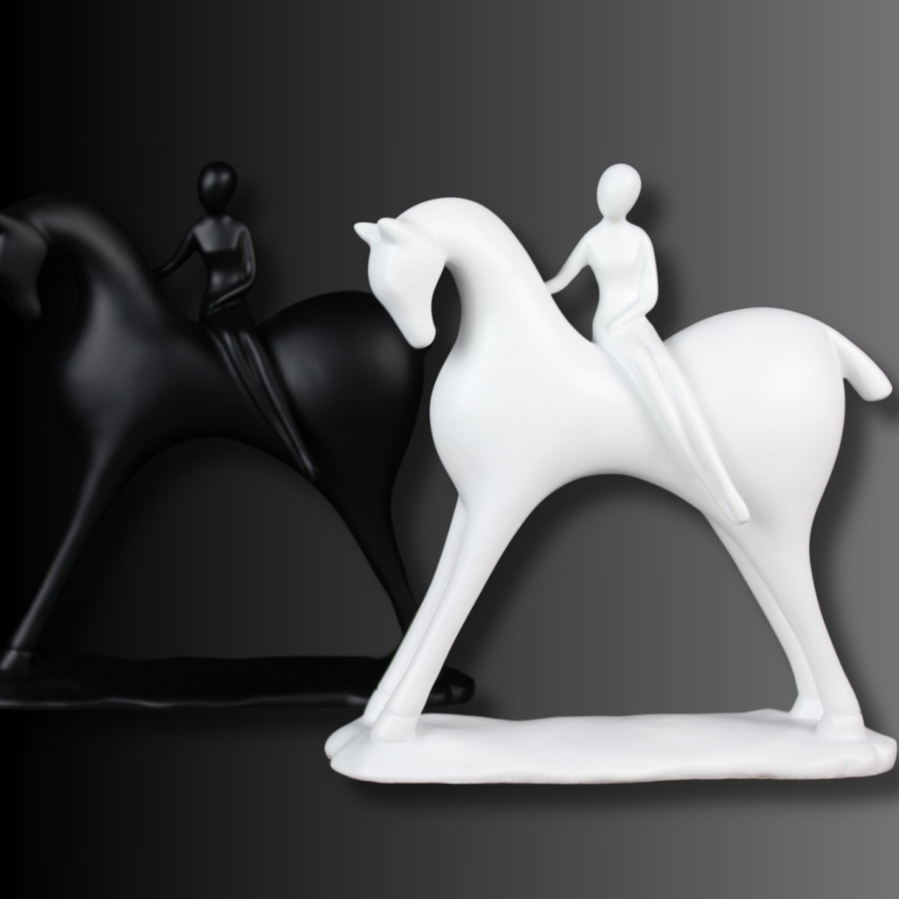 Statueta decorativă CALARETUL VISATOR [5]