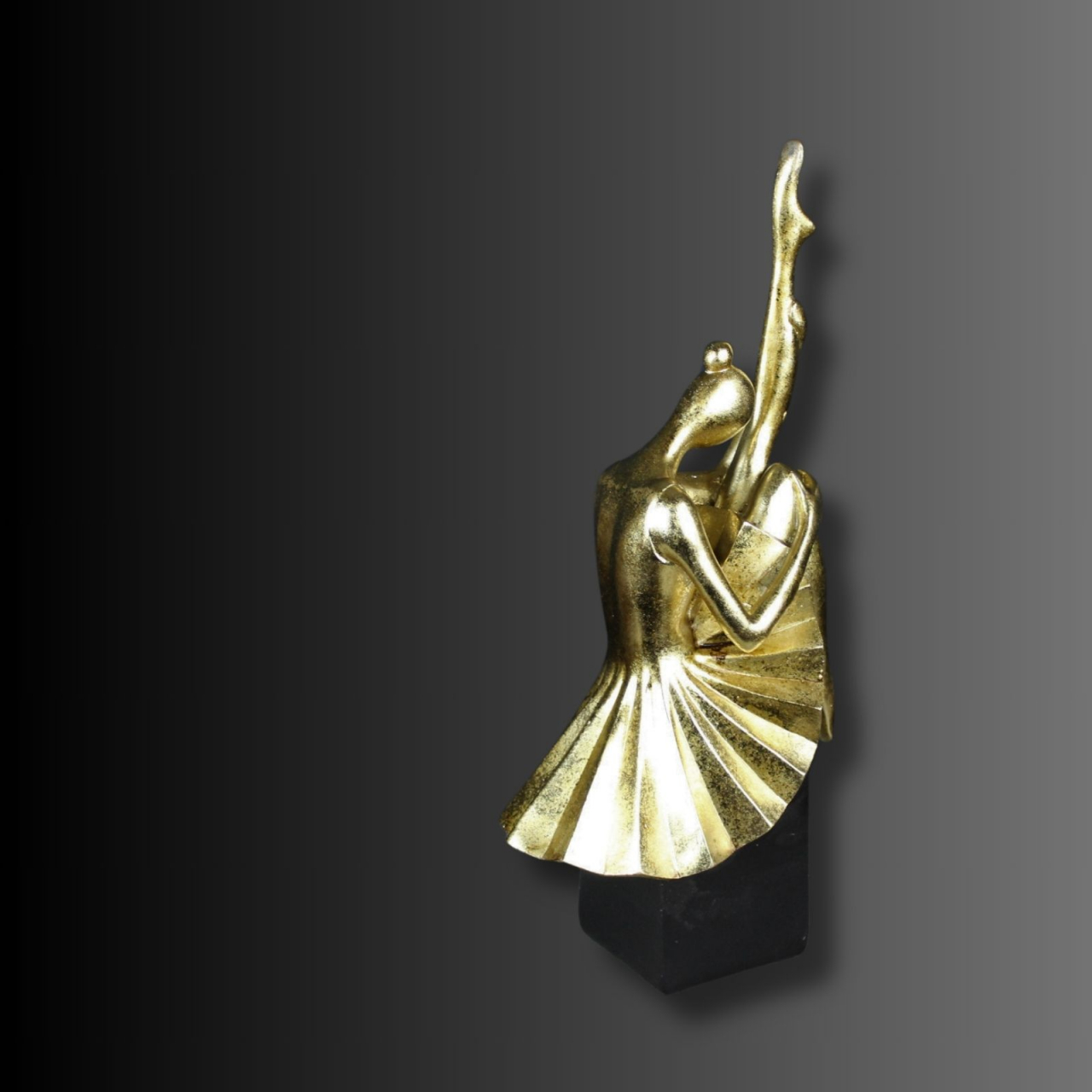 Statuetǎ decorativă  DANSUL GRATİEİ [3]