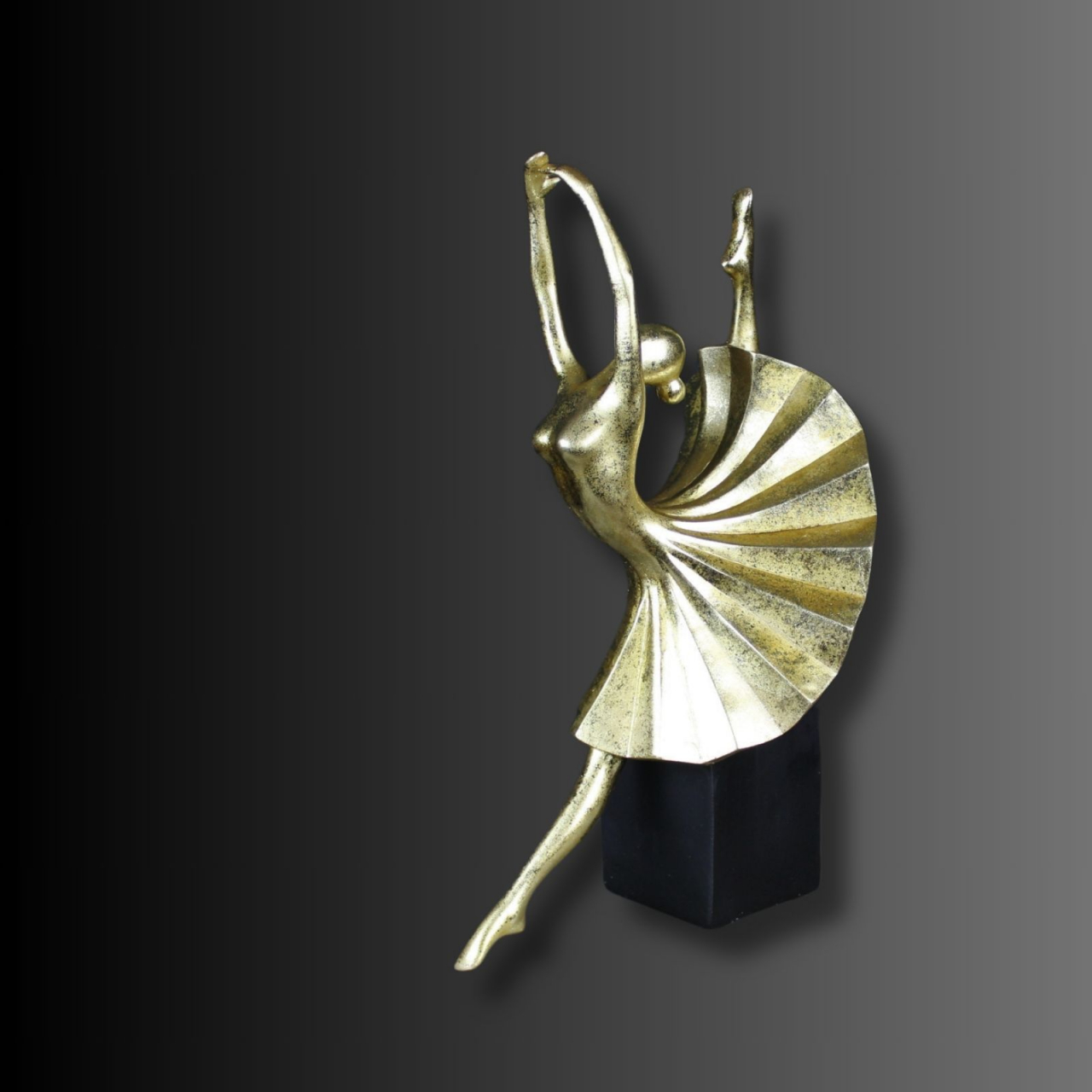Statuetǎ decorativă ELEGANȚA IN MIȘCARE [2]