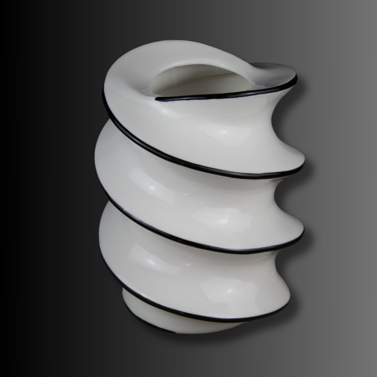 Vazǎ decorativă, TORNADO [2]