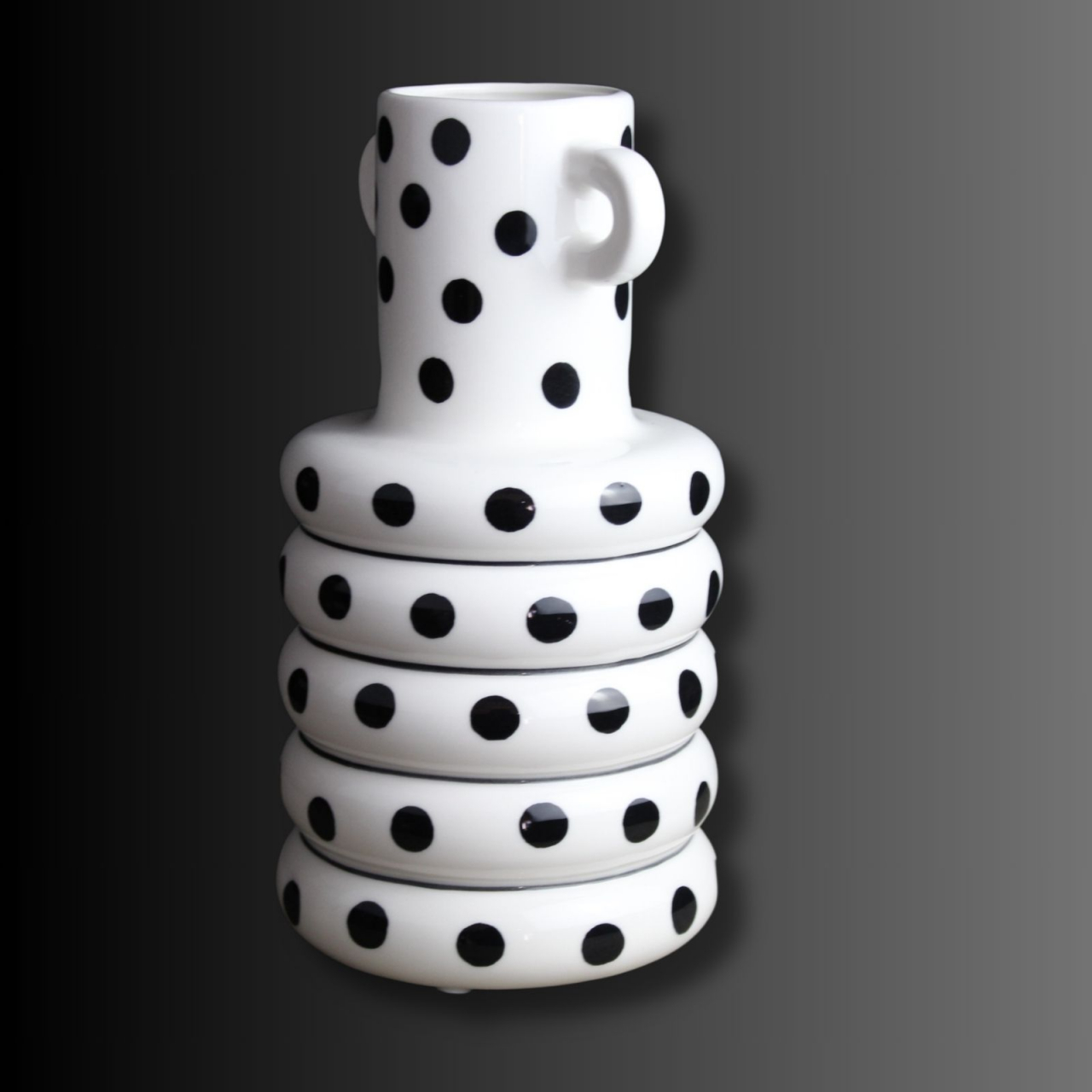 POLKA ,vazǎ decorativă albǎ cu buline negre [2]