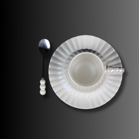 Pearl Symphony ,set cana cu farfurie ce par desprinse dintr un salon parizian [2]