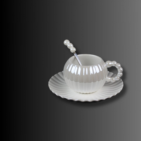 Pearl Symphony ,set cana cu farfurie ce par desprinse dintr un salon parizian [3]