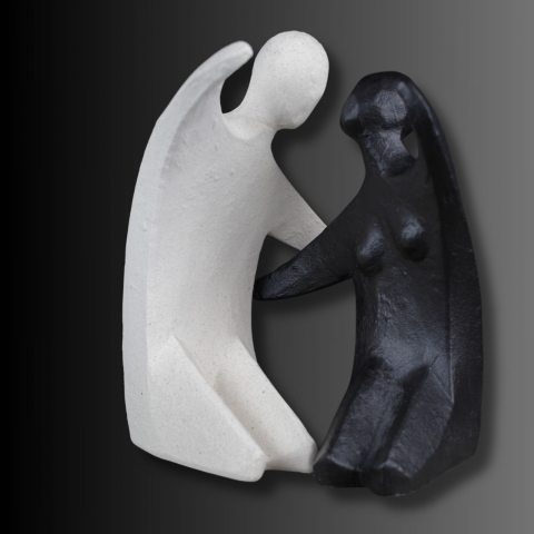 Îmbrățișare Eternă, figurine și statuete [1]