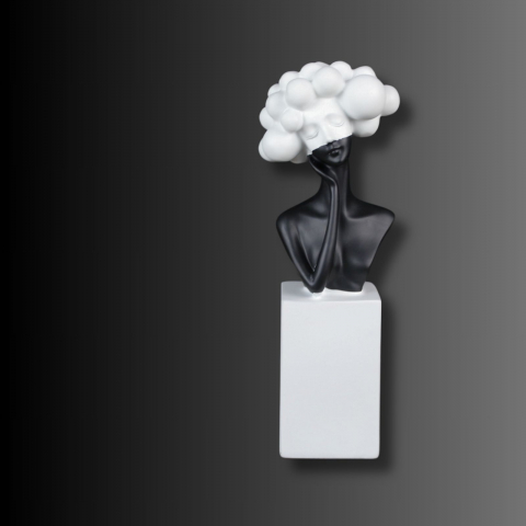 Figurine si statuete - Statueta decorativă CAPUL IN NORI