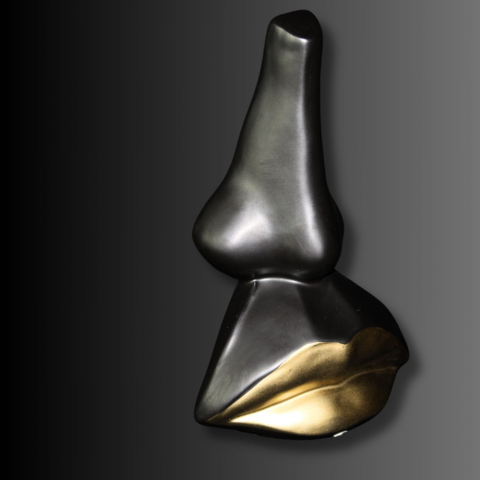 Figurine si statuete - Tăcerea Aurie, figurina abstracta cu nas și buze