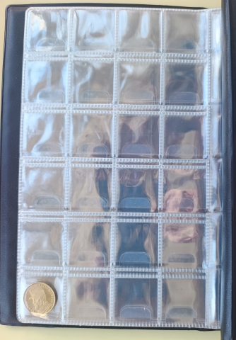 ALBUM PENTRU MONEDE 300 LOCASURI MAX 40 mm [3]