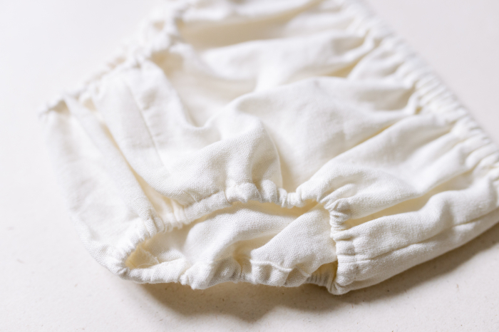 Set din in ivory pentru botez cu broderie handemade [12]
