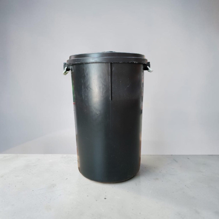 GRADINA - VAS 100L NEGRU+CAPAC DOL