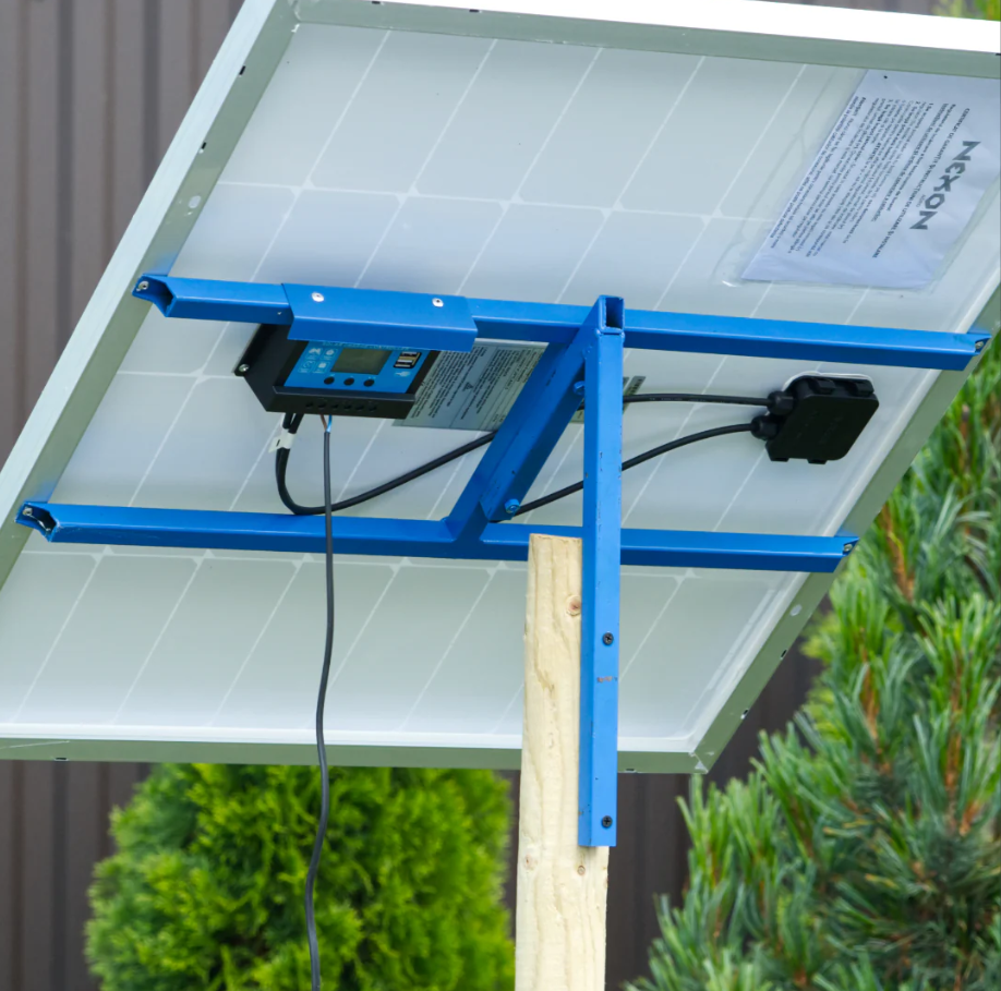 NEXON 100W napelem tartóval és szabályzóval [3]