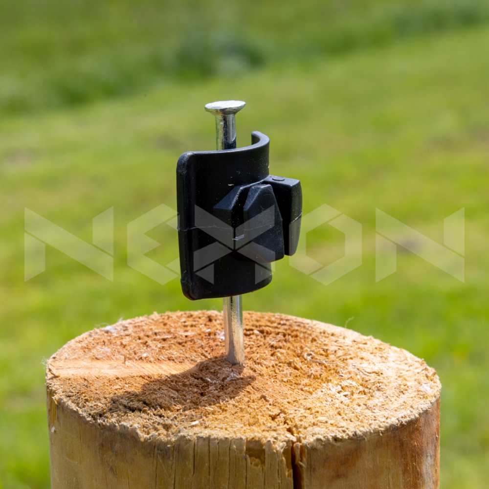 NEXON SMALL szigetelő szögekkel elektromos kerítéshez - 100 darab [6]