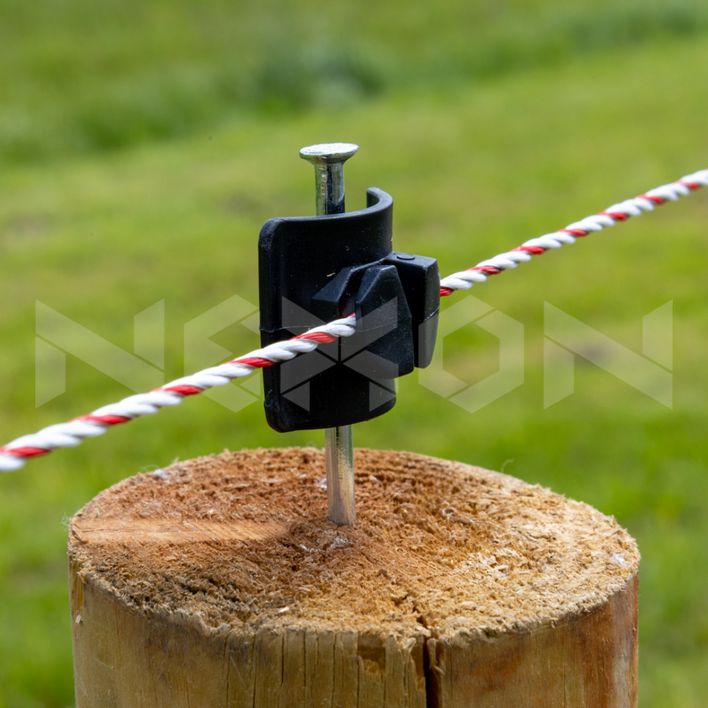 NEXON SMALL szigetelő szögekkel elektromos kerítéshez - 100 darab [3]