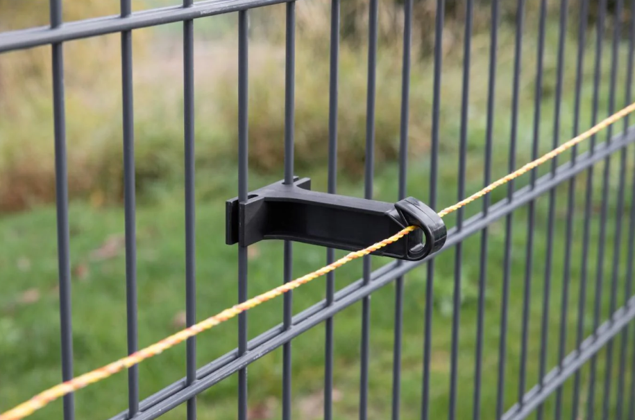 NEXON villanypásztor szigetelő kerítéspanelhez [2]