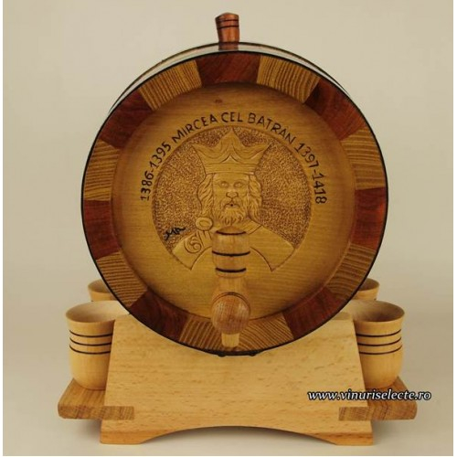 Butoias din prun si salcam pentru tuica si rachiu sculptat cu bustul Domnitorului Mircea cel Batran [2]