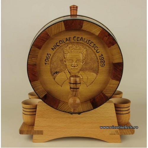Butoias din prun si salcam pentru tuica si rachiu sculptat cu bustul lui Nicolae Ceausescu [2]