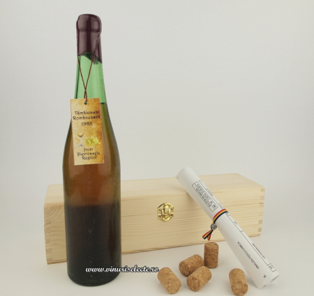 Tipuri de Vin - Tamaioasa Romaneasca 1988 Pietroasele in cutie lemn