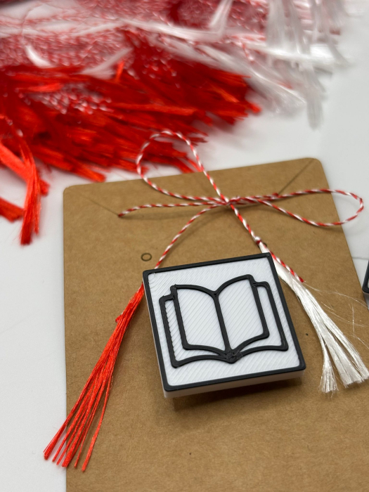 Mărțișor Carte Printat 3D – Broșă Originală 1 Martie [2]