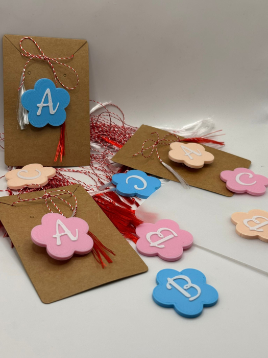 Mărțișor Floare cu Inițială Personalizată – Printat 3D [4]