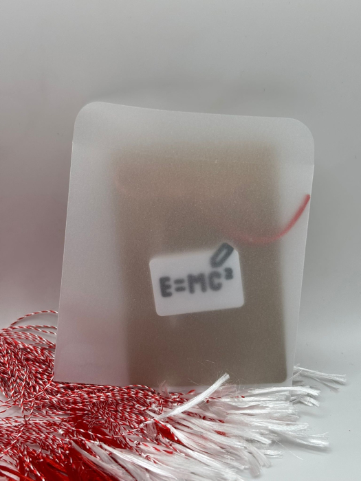 Mărțișor Știință – Fizică printat 3D cu broșă | Cadou 1 Martie [3]