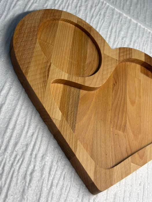 Tăviță din Lemn Masiv de Fag în Formă de Inimă 28 cm | Versatilă pentru Servire [2]