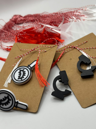 Produse sezoniere - Mărțișor Biologie printat 3D cu broșă | Cadou 1 Martie