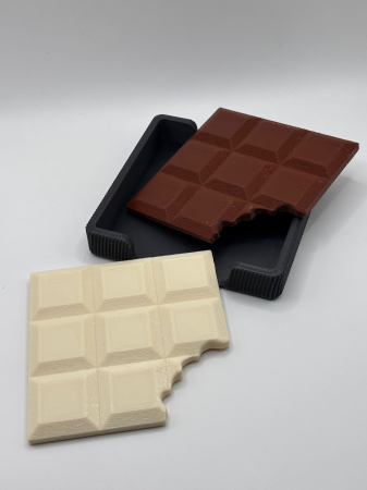 Pachete Promoționale - Set promo coastere ciocolată muscata printate 3D – 2 buc + suport