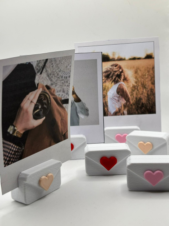 Produse sezoniere - Suport poză printat 3D – Scrisoare cu inimioară | Decor masă