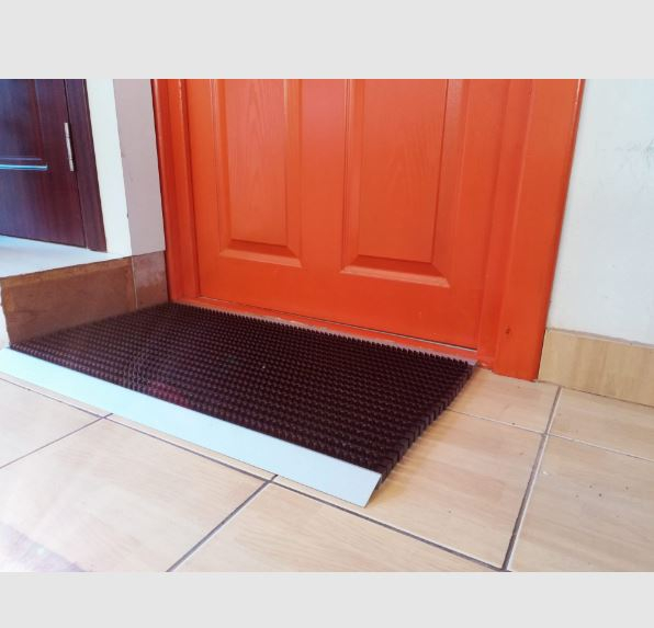 ABI, Pres intrare cu profil din aluminiu [2]