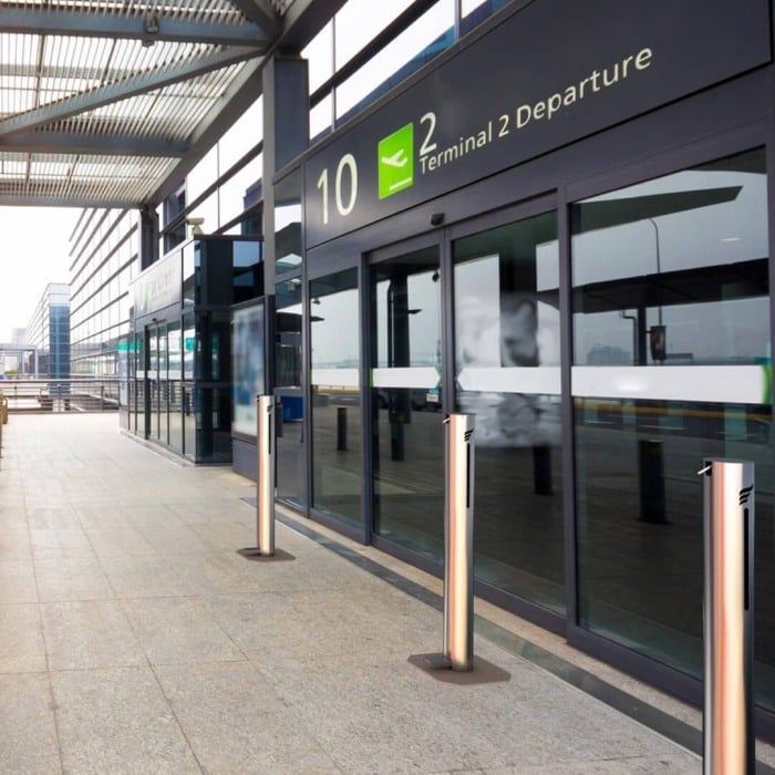 Dispenser dezinfectant cu actionare prin pedala cu piciorul [3]