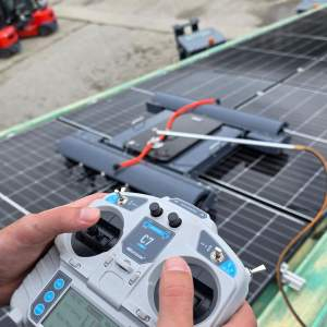 Robot curatare panouri fotovoltaice Robot DUO [3]