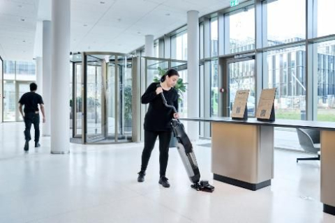 Nilfisk, Masina de spalat aspirat verticala DRYFT V1 [4]