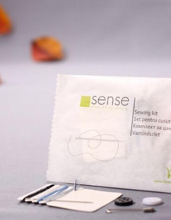 Cosmetice hoteliere - Set cusut Sense