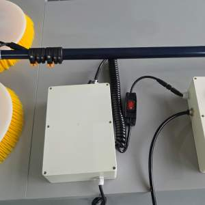 Perie dubla electrica pentru curatarea panourilor fotovoltaice [1]