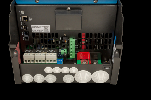 EasySolar-II 48/3000/35-32 MPPT 250/70 GX [2]