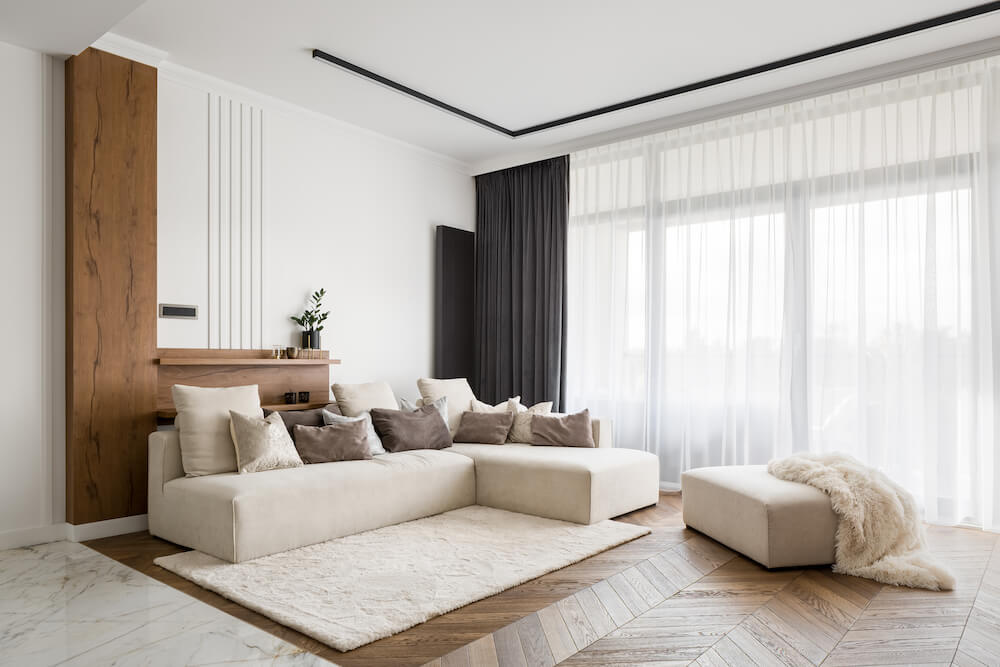 Asortează covorul cu canapeaua din living