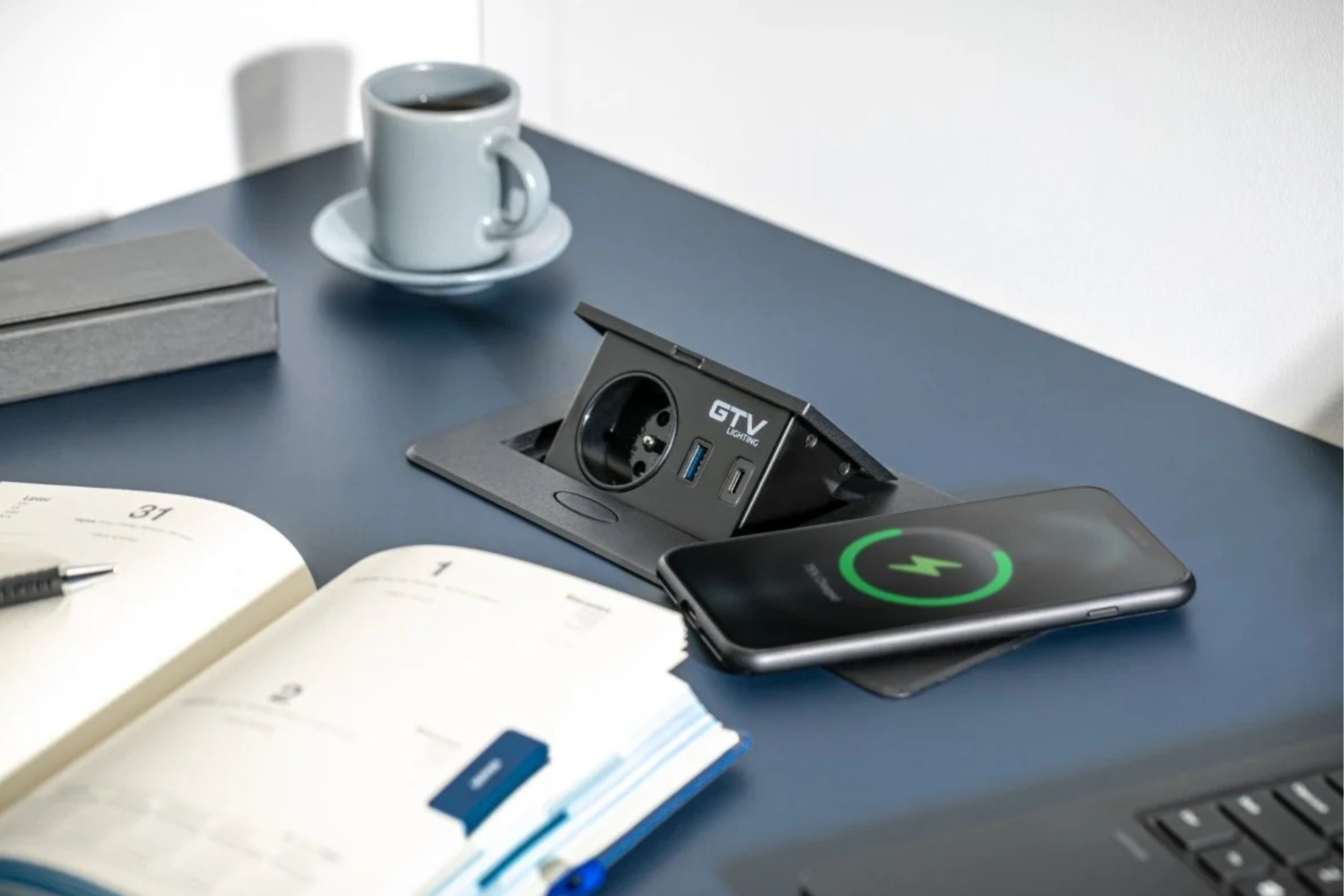 Avaro Plus - Priză încorporabilă în blat, încărcător wireless 5W, 1 priză Schuko, USB A + C