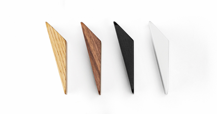 Switch - Agatatoare cuier, finisaj negru lacuit, L:96.8 mm [5]