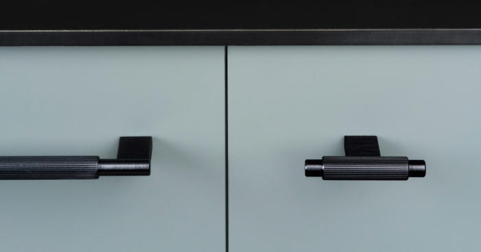 Arpa - Buton pentru mobila, finisaj negru periat, 70x35 mm [6]